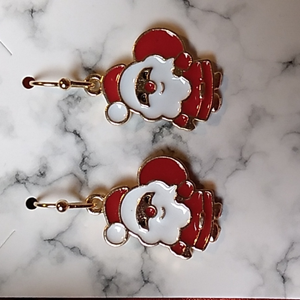 Hypoallergenic earrings Christmas Santa .5 x 1 inches